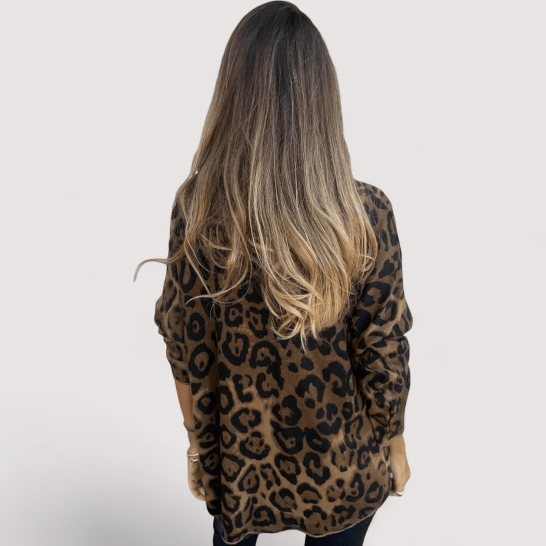 Olivia™ | Casual Women's Top with Leopard Print